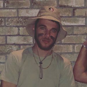 Meet your Posher, Devin